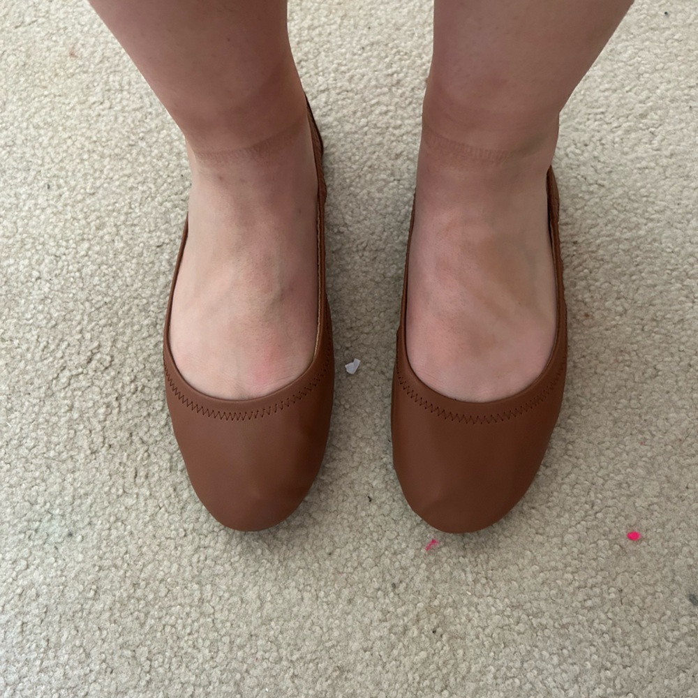 Very well worn women’s flats